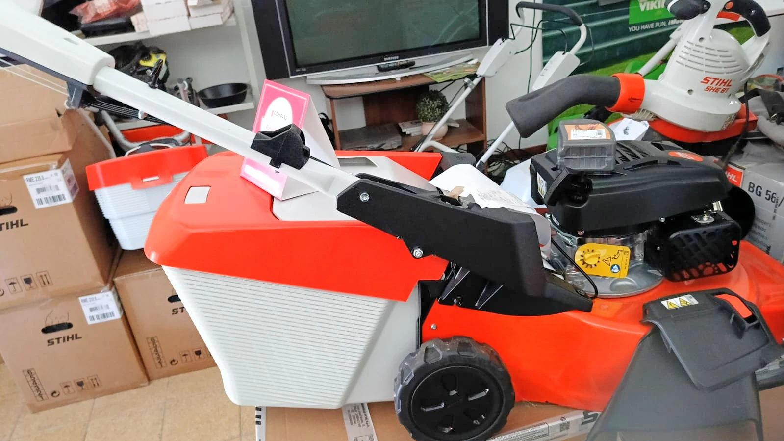 Tosaerba Stihl in esposizione
